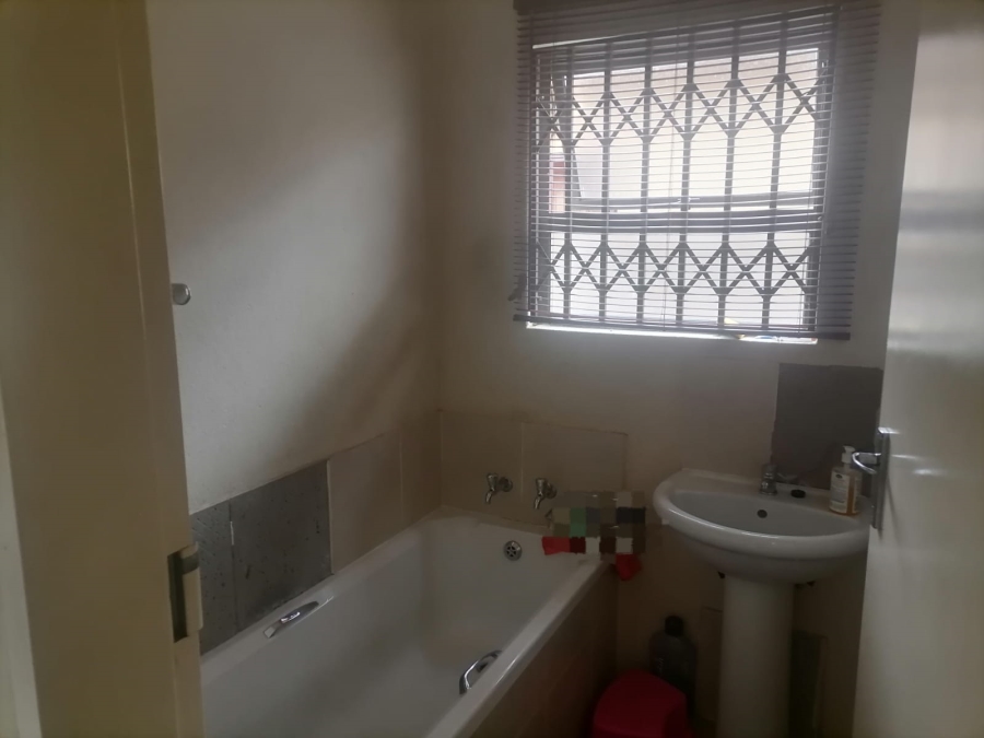 To Let 3 Bedroom Property for Rent in Soshanguve VV Gauteng