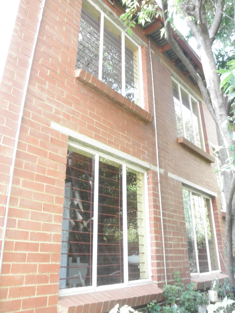 To Let 1 Bedroom Property for Rent in Kensington Gauteng