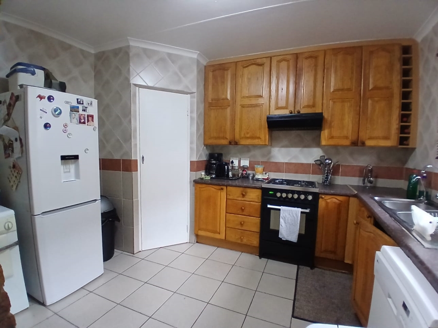 3 Bedroom Property for Sale in Highveld Gauteng