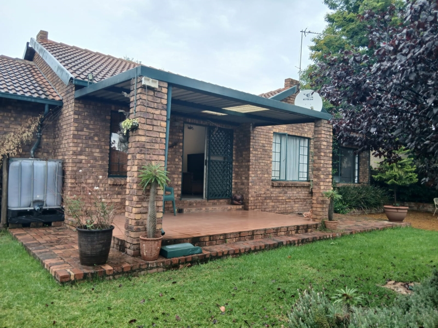 3 Bedroom Property for Sale in Highveld Gauteng