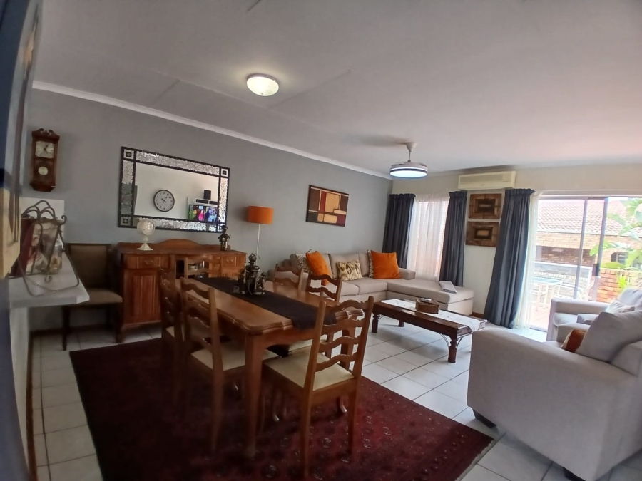 2 Bedroom Property for Sale in Zwartkop Gauteng