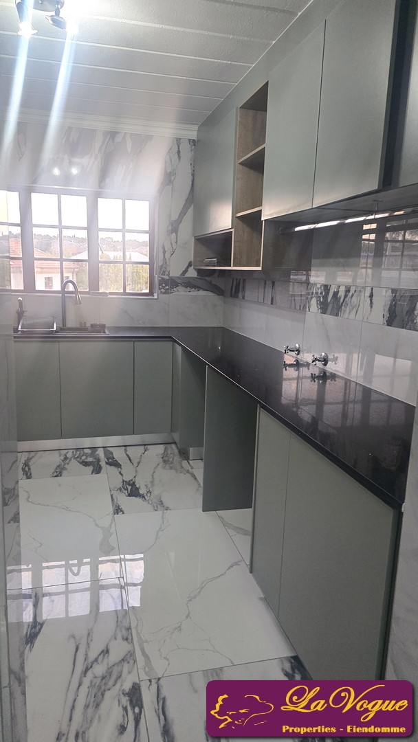 4 Bedroom Property for Sale in Faerie Glen Gauteng