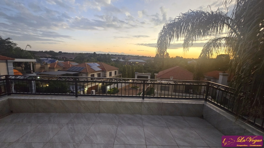 4 Bedroom Property for Sale in Faerie Glen Gauteng