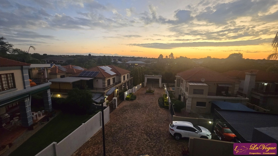 4 Bedroom Property for Sale in Faerie Glen Gauteng