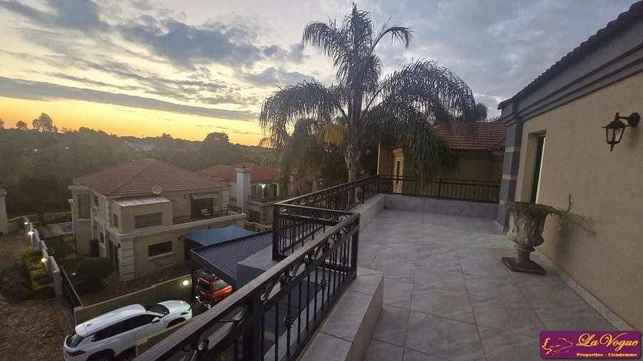 4 Bedroom Property for Sale in Faerie Glen Gauteng
