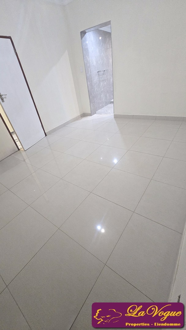 4 Bedroom Property for Sale in Faerie Glen Gauteng