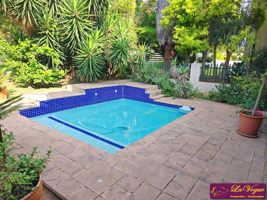 To Let 4 Bedroom Property for Rent in Blue Valley Golf Estate Gauteng