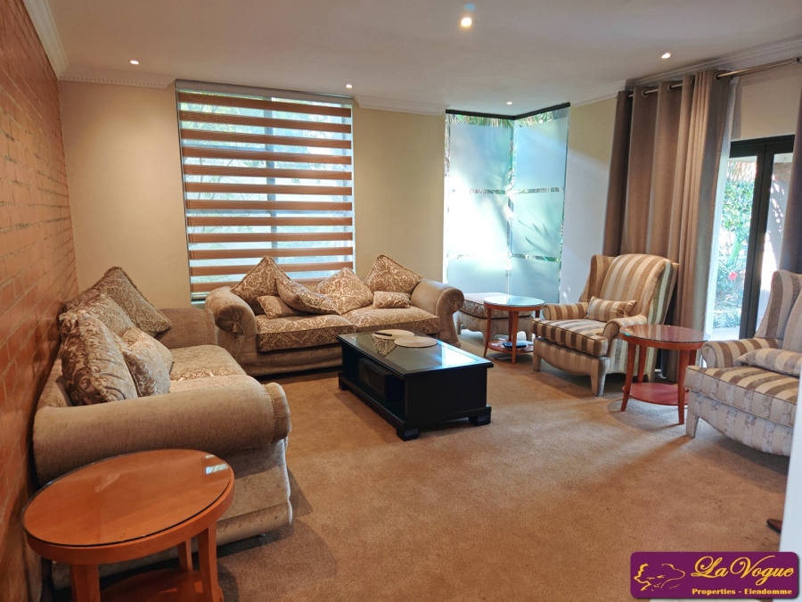 To Let 4 Bedroom Property for Rent in Blue Valley Golf Estate Gauteng