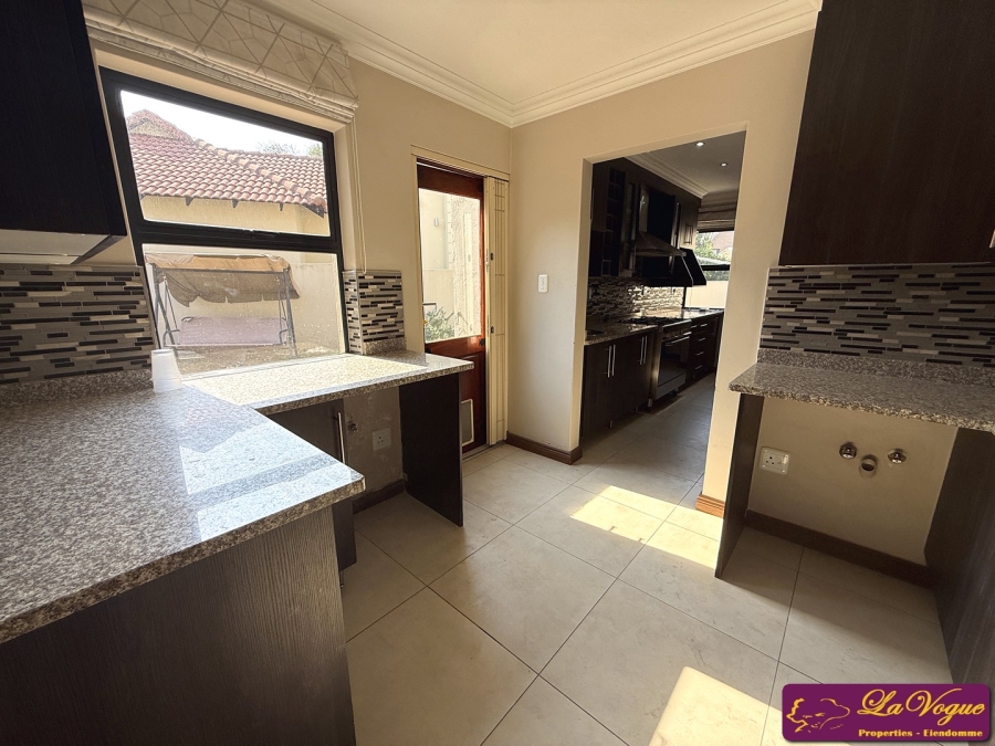 To Let 4 Bedroom Property for Rent in Wapadrand Gauteng