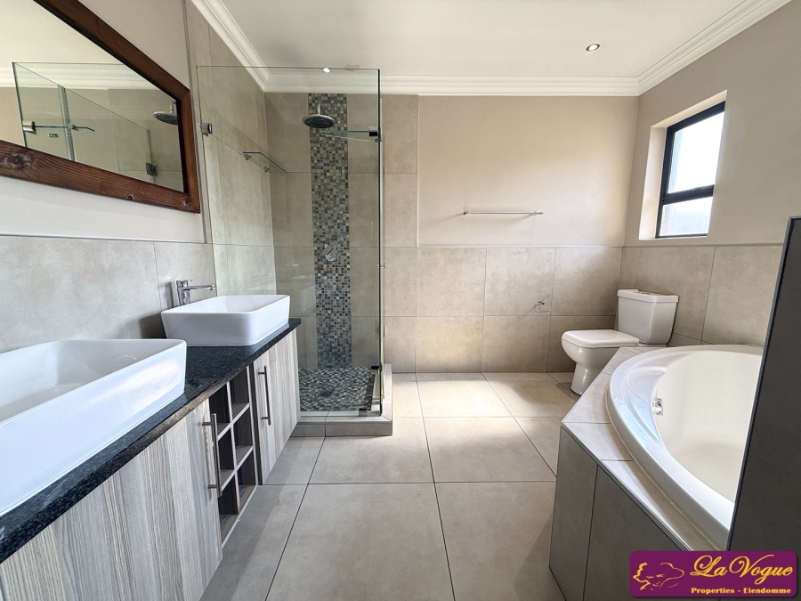 To Let 4 Bedroom Property for Rent in Wapadrand Gauteng