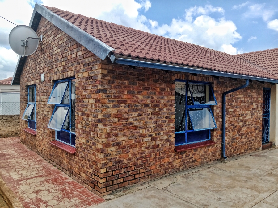 3 Bedroom Property for Sale in Soshanguve GG Gauteng