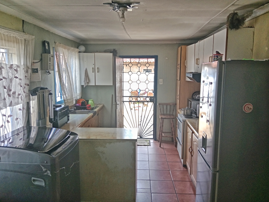 3 Bedroom Property for Sale in Soshanguve GG Gauteng