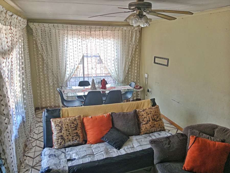 3 Bedroom Property for Sale in Soshanguve GG Gauteng