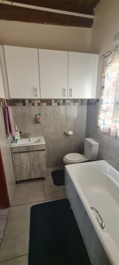 2 Bedroom Property for Sale in Petersfield Gauteng