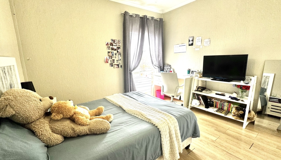 To Let 3 Bedroom Property for Rent in Elarduspark Ext 3 Gauteng