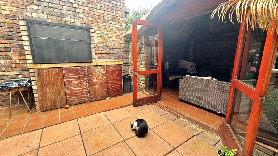 To Let 3 Bedroom Property for Rent in Elarduspark Ext 3 Gauteng