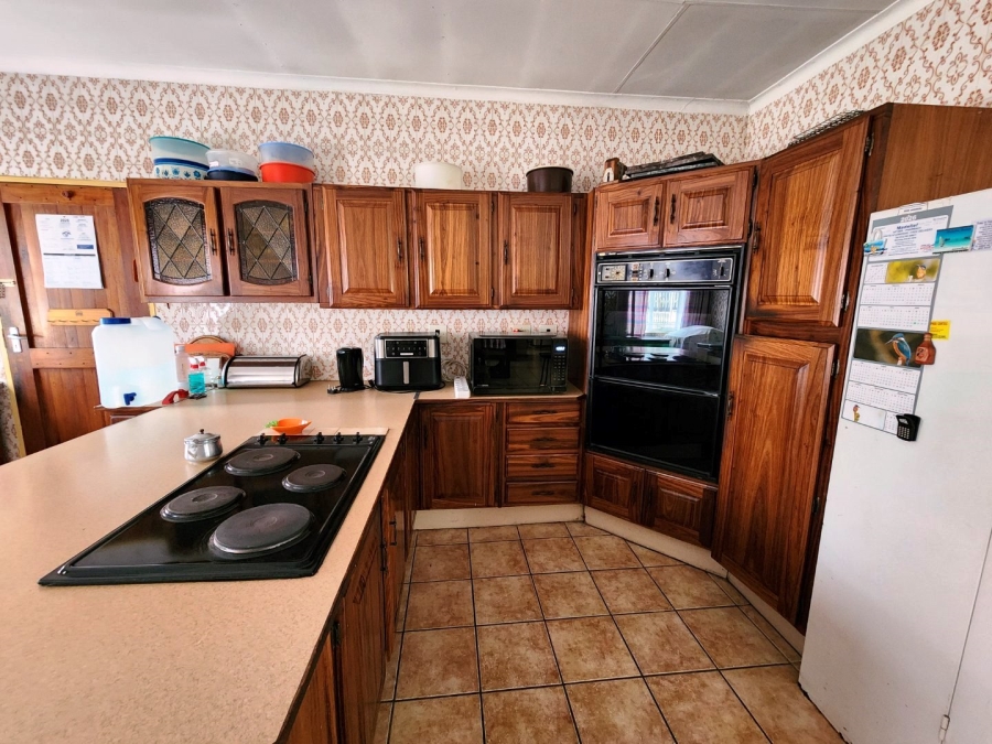 3 Bedroom Property for Sale in Dorandia Gauteng