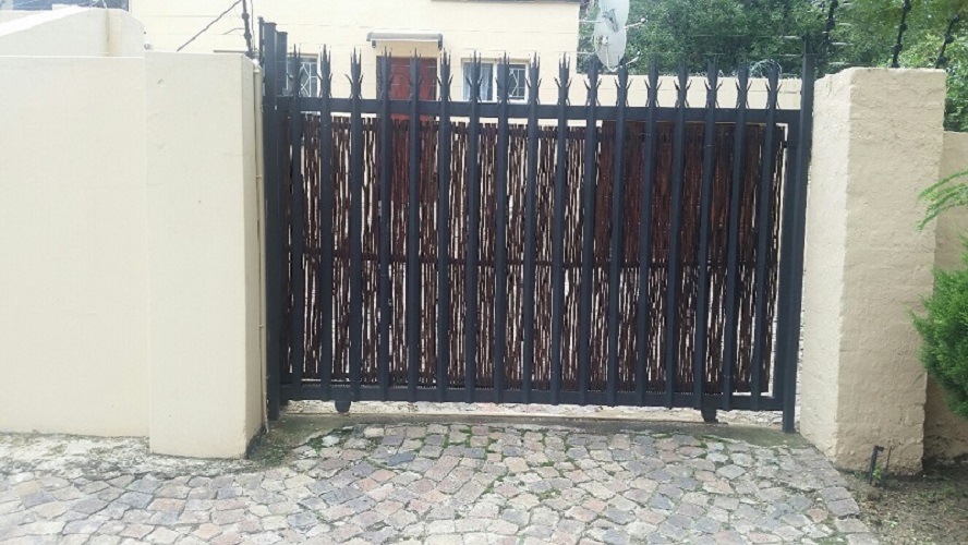 1 Bedroom Property for Sale in Bromhof Gauteng