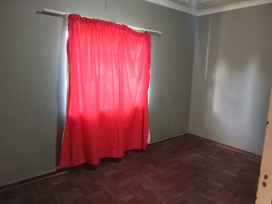 2 Bedroom Property for Sale in Strubenvale Gauteng