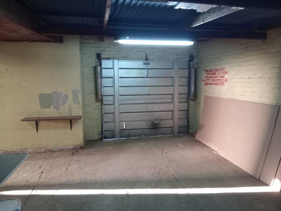 2 Bedroom Property for Sale in Strubenvale Gauteng