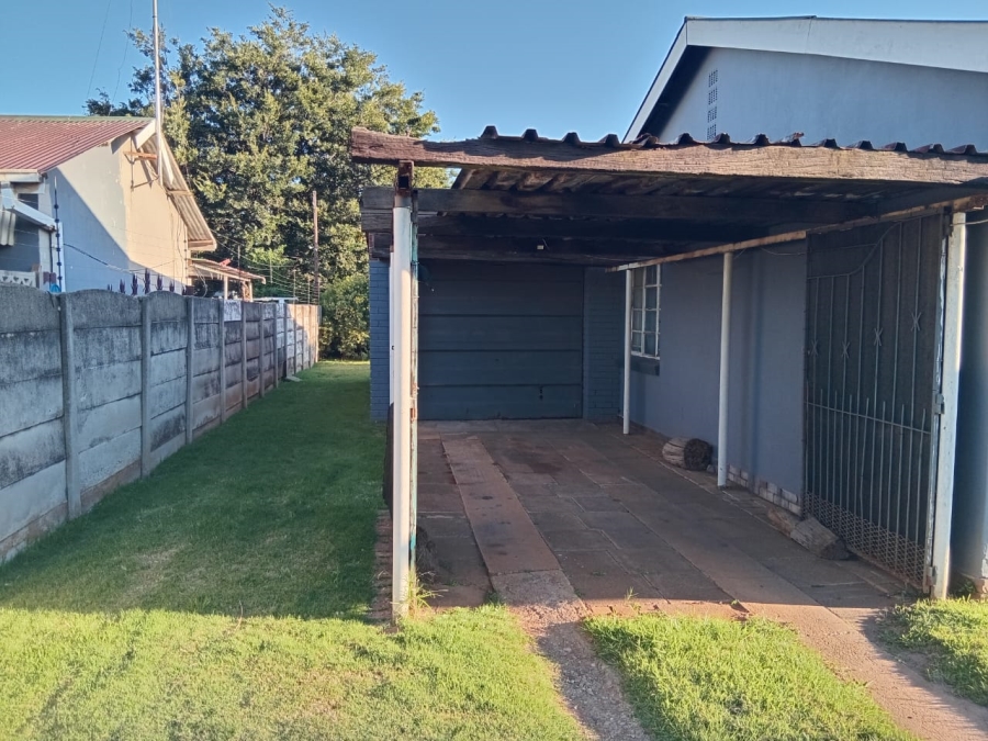 2 Bedroom Property for Sale in Strubenvale Gauteng