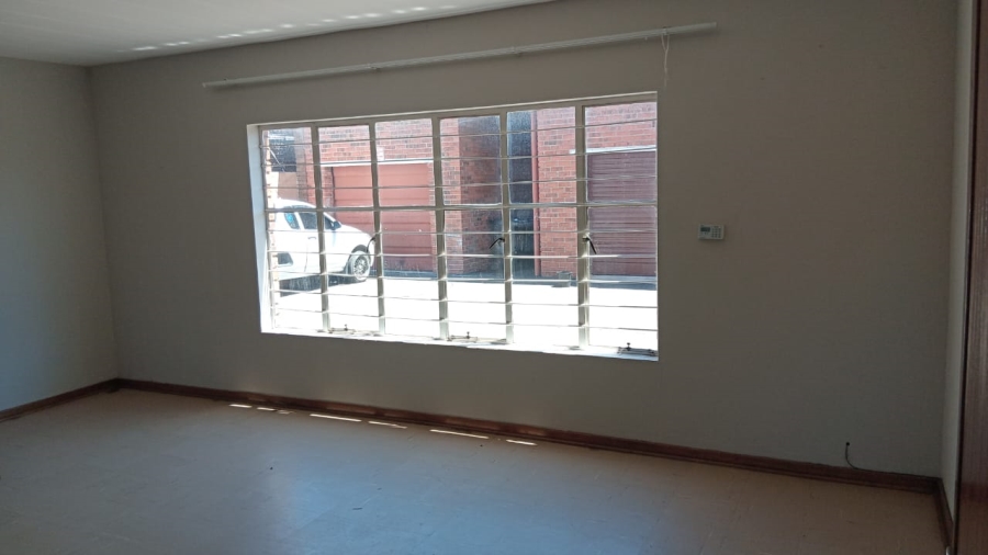 To Let 1 Bedroom Property for Rent in Casseldale Gauteng