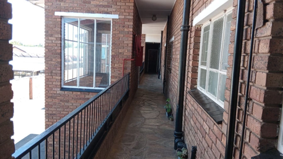 To Let 1 Bedroom Property for Rent in Casseldale Gauteng