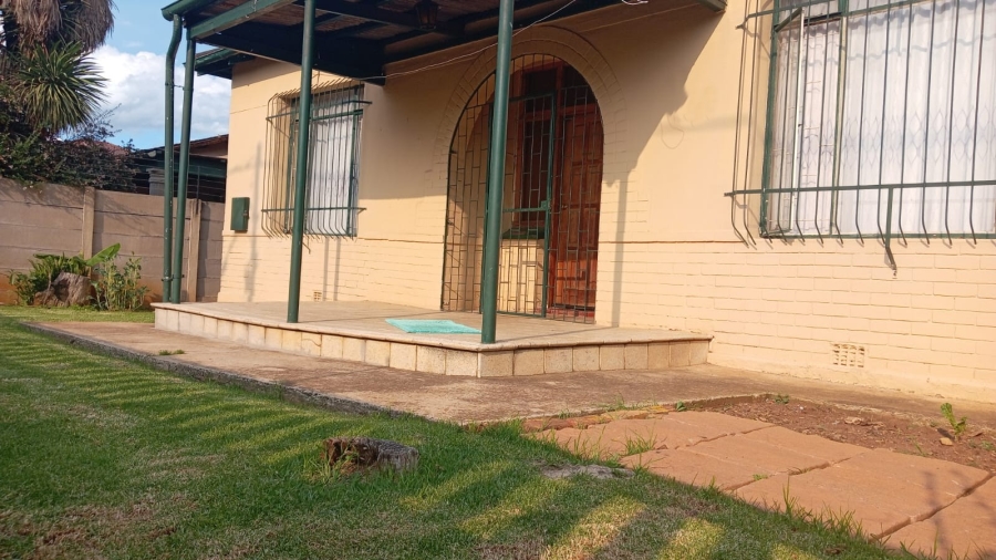 To Let 3 Bedroom Property for Rent in Springs Central Gauteng