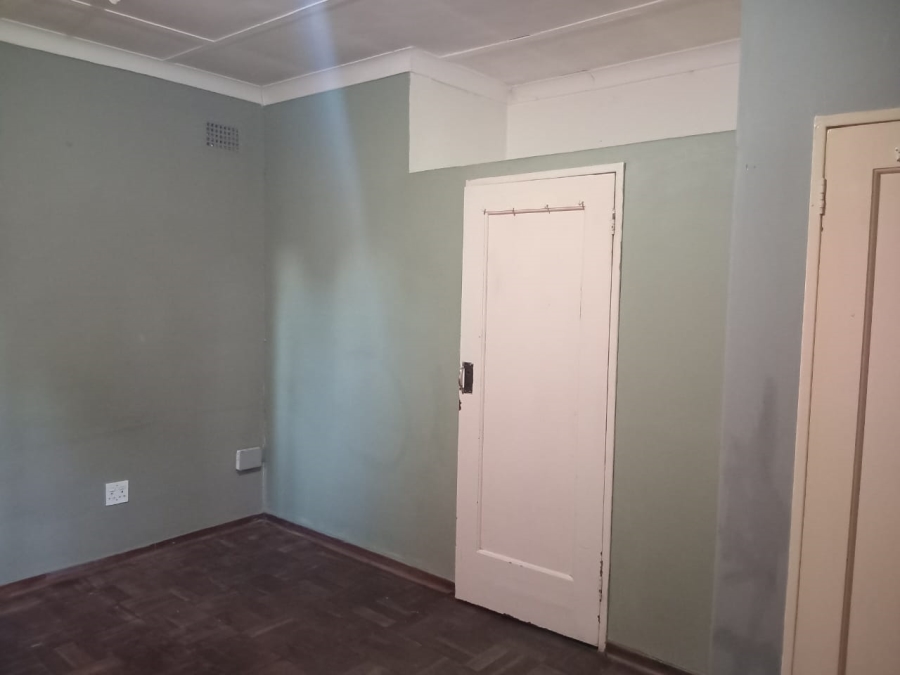 To Let 2 Bedroom Property for Rent in Strubenvale Gauteng