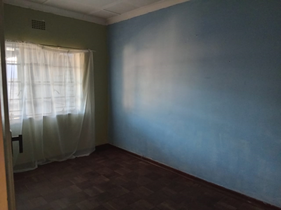 To Let 2 Bedroom Property for Rent in Strubenvale Gauteng