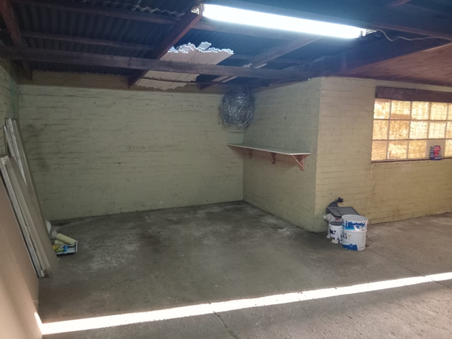 To Let 2 Bedroom Property for Rent in Strubenvale Gauteng