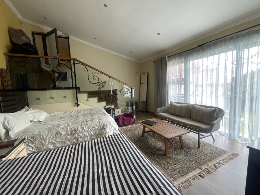 4 Bedroom Property for Sale in Waterkloof Ridge Gauteng