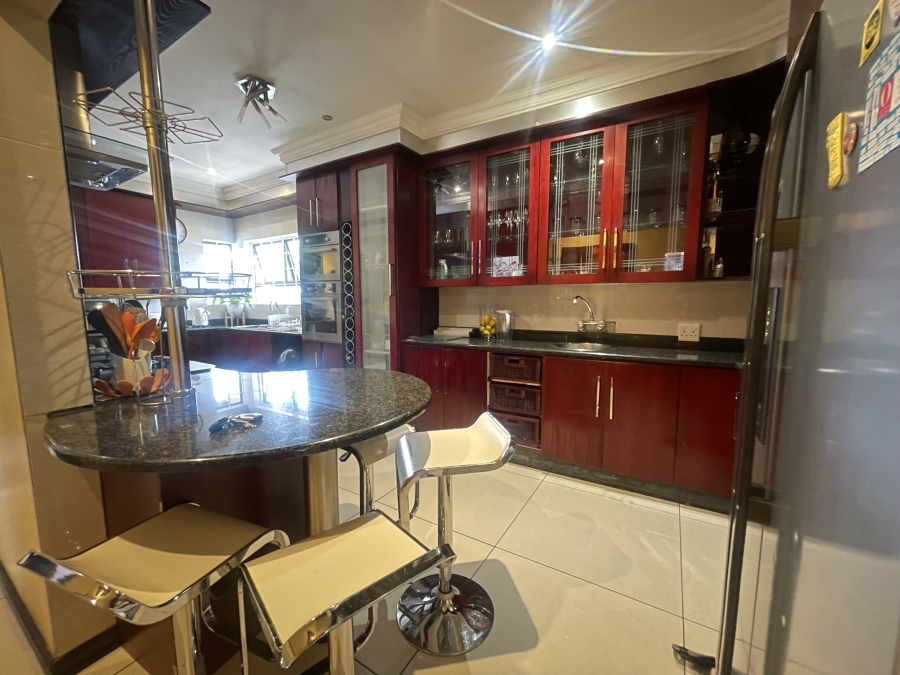 4 Bedroom Property for Sale in Waterkloof Ridge Gauteng