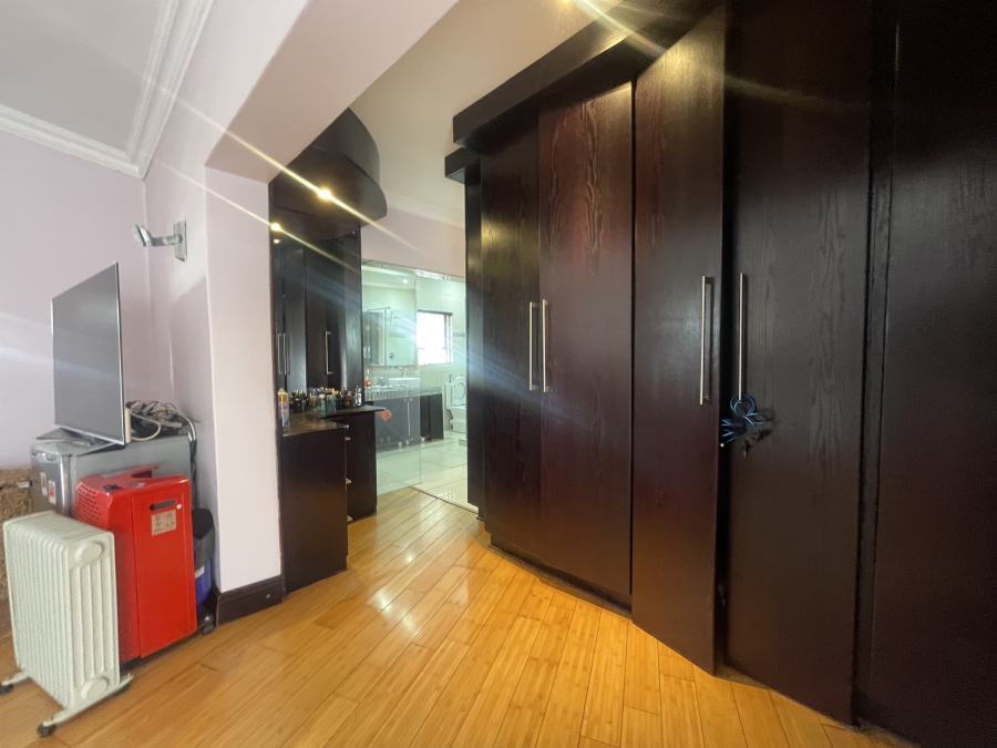 4 Bedroom Property for Sale in Waterkloof Ridge Gauteng