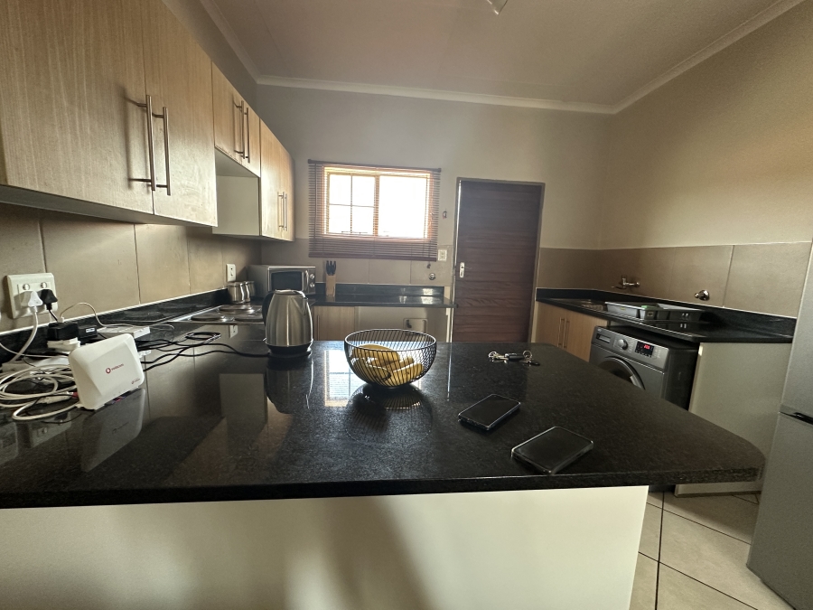 2 Bedroom Property for Sale in Mooikloof Gauteng