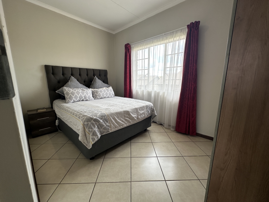 2 Bedroom Property for Sale in Mooikloof Gauteng