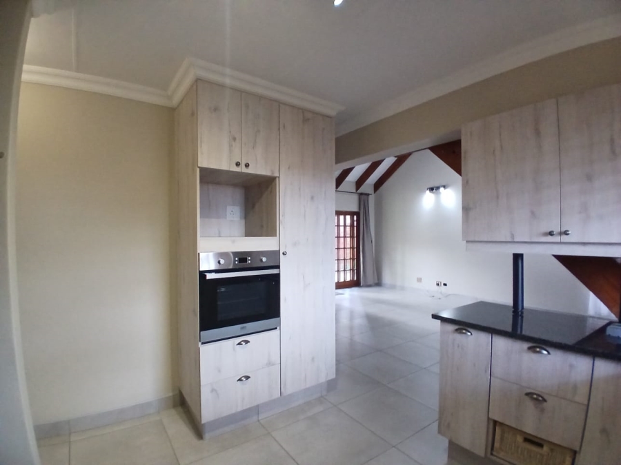 3 Bedroom Property for Sale in Die Hoewes Gauteng