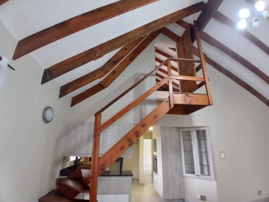 3 Bedroom Property for Sale in Die Hoewes Gauteng