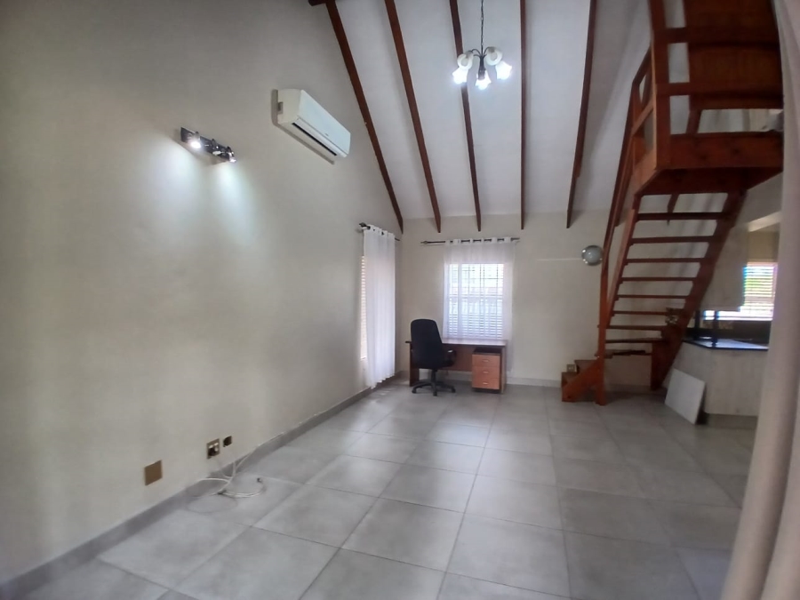 3 Bedroom Property for Sale in Die Hoewes Gauteng