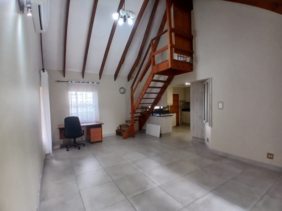 3 Bedroom Property for Sale in Die Hoewes Gauteng