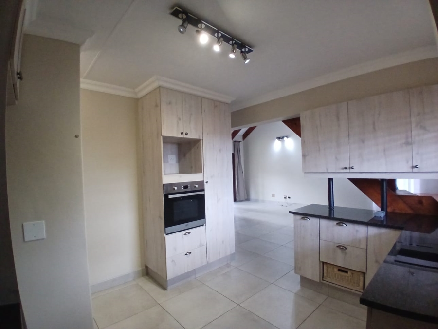 3 Bedroom Property for Sale in Die Hoewes Gauteng