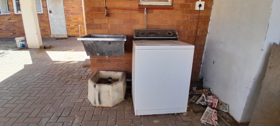 To Let 1 Bedroom Property for Rent in Vanderbijlpark CE Gauteng