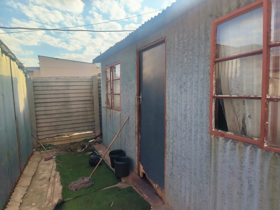 2 Bedroom Property for Sale in Orlando West Gauteng