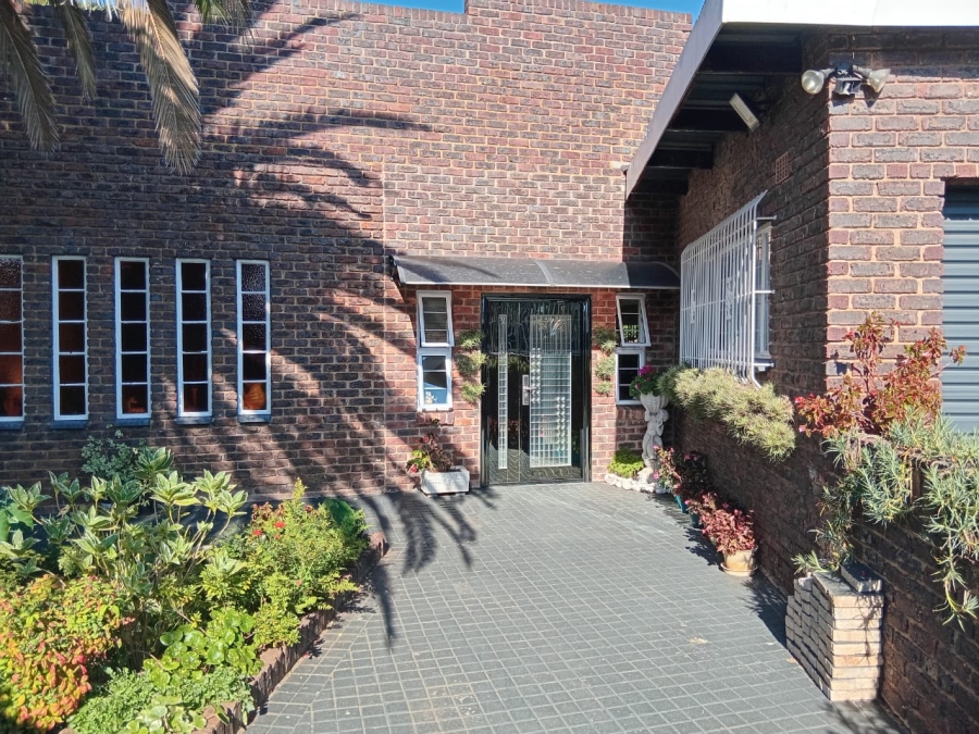 4 Bedroom Property for Sale in Edelweiss Gauteng