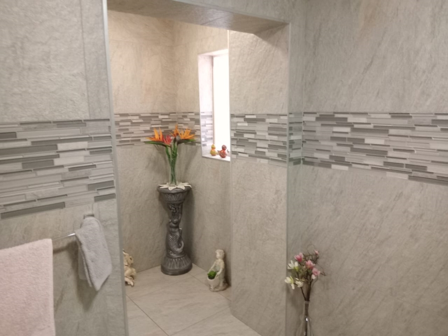 4 Bedroom Property for Sale in Edelweiss Gauteng