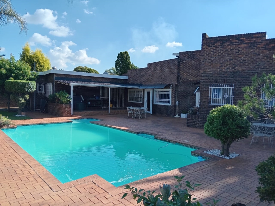 4 Bedroom Property for Sale in Edelweiss Gauteng
