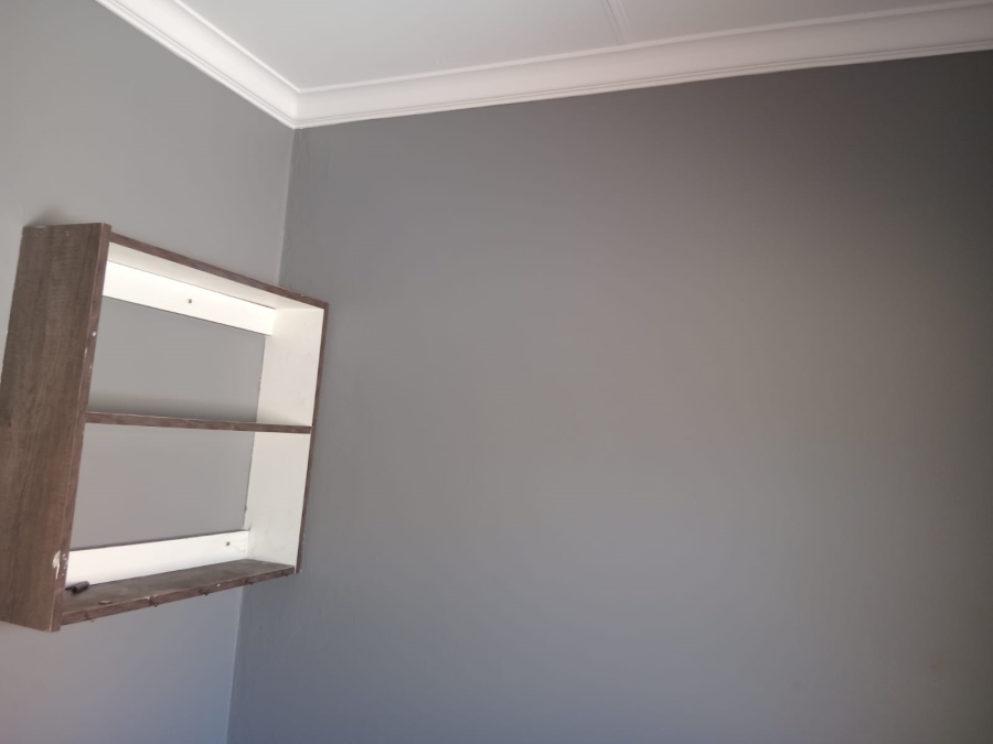 To Let 2 Bedroom Property for Rent in Selcourt Gauteng