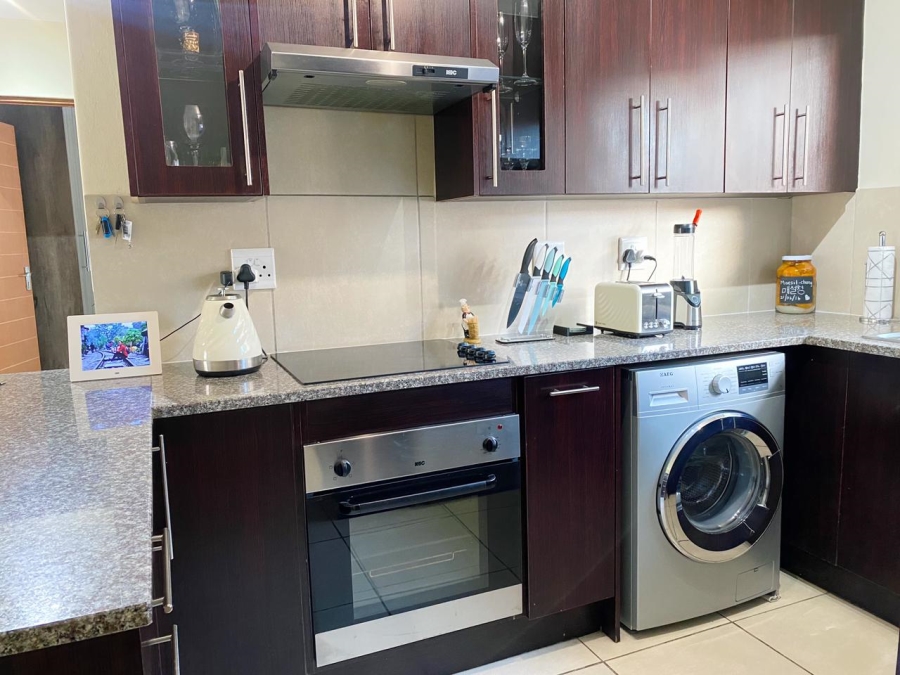 2 Bedroom Property for Sale in Comet Gauteng