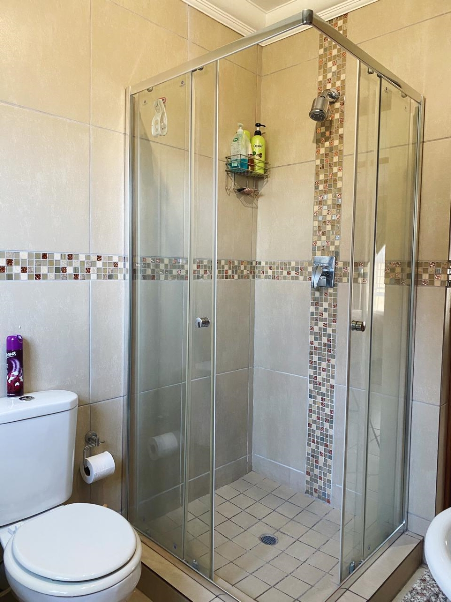 2 Bedroom Property for Sale in Comet Gauteng