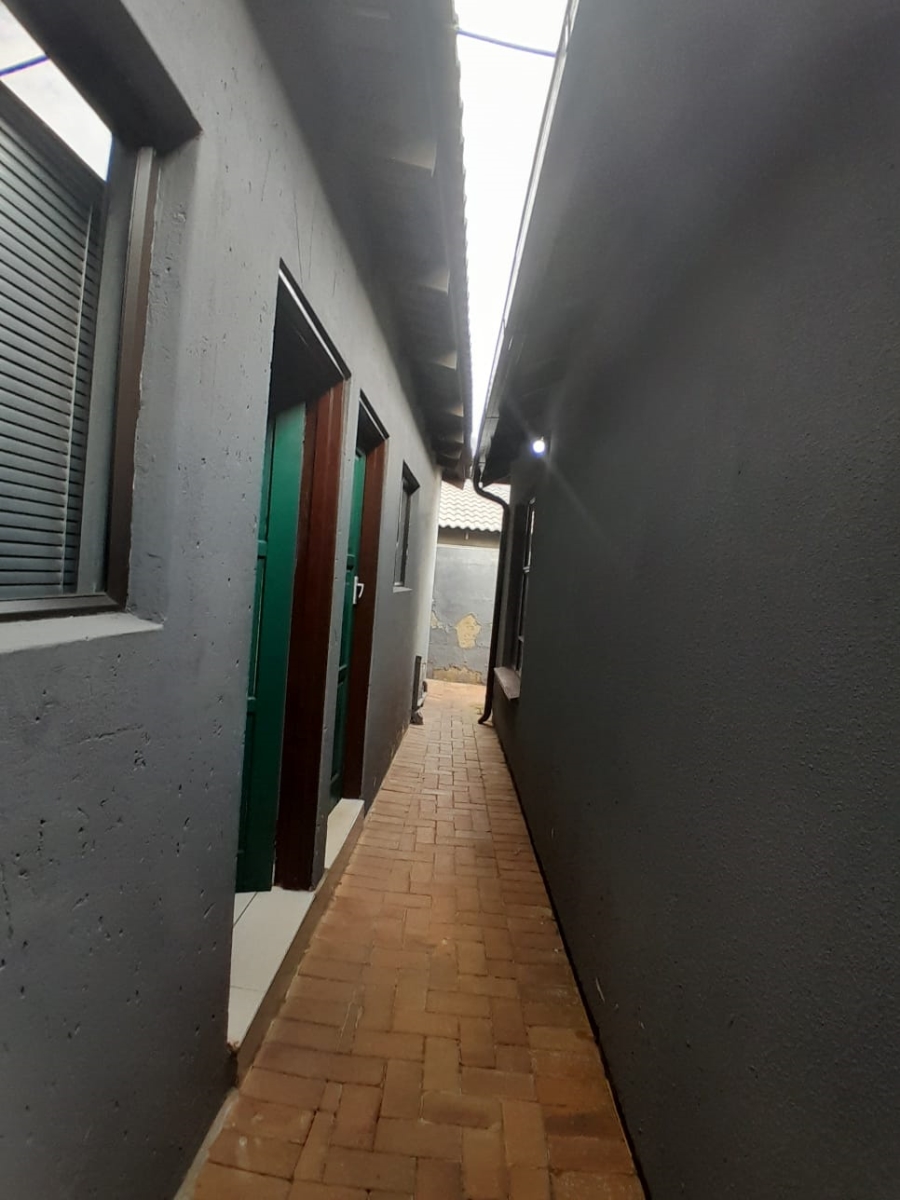 Room for rent in Riverlea Gauteng. Listed by PropertyCentral